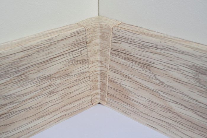Põrandaliistu sisenurk PVC Bilbao Oak 22 x 75 mm