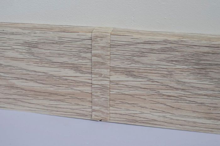 Põrandaliistu ühendustükk PVC Bilbao Oak 22 x 75 mm